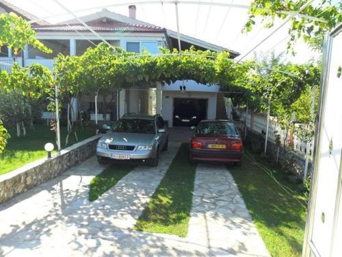 Studio Apartment In Nin With Terrace, Air Conditioning, Wi-fi (233-2)
