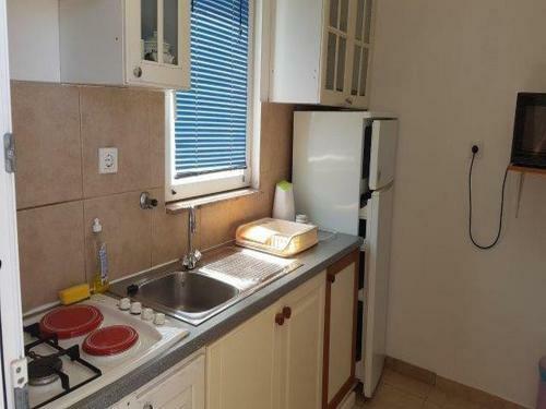 4 Two Bedroom Apartments - Private Parking - 150 M To Sand Beach