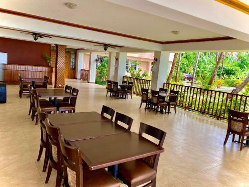 Emerald View Hotel