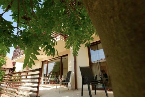 F�rjes Villa Apartmanh�z
