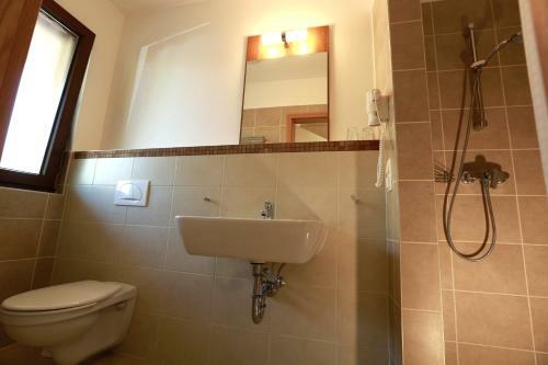 F�rjes Villa Apartmanh�z
