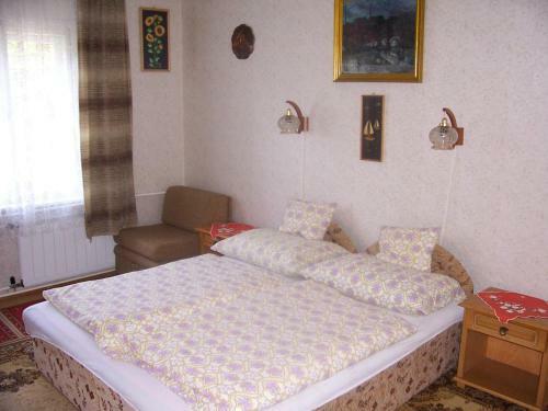 Crystal Apartement A