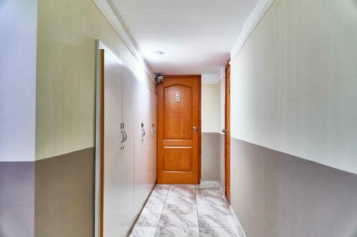 Center Hostel And Guest House