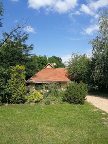Z�ld Oliva Apartman