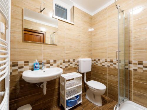 Holiday Home Moni-1
