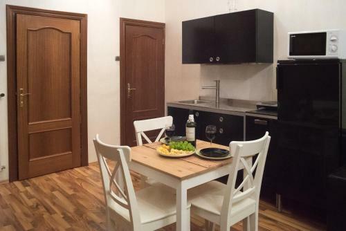 Apartamento Inviting Flat In The Heart Of Town