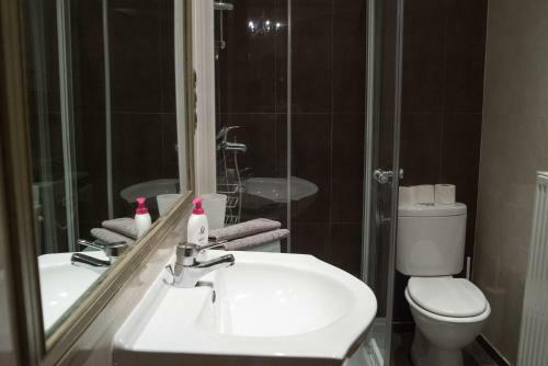 Apartamento Inviting Flat In The Heart Of Town