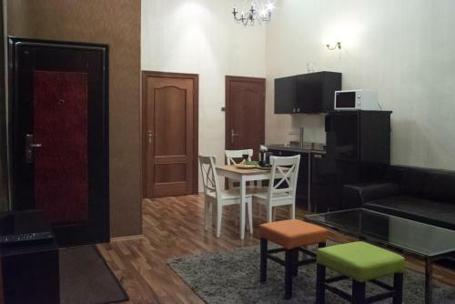Apartamento Inviting Flat In The Heart Of Town