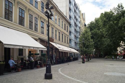 Apartamento Inviting Flat In The Heart Of Town
