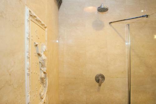 Apartamento Inviting Flat In The Heart Of Town