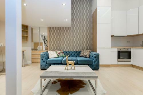 Bpm-squares And Dots Apartment