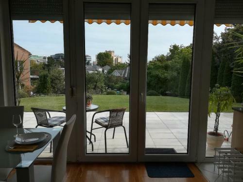 Homy Apartment In Buda, With Safe Garage And Terrace