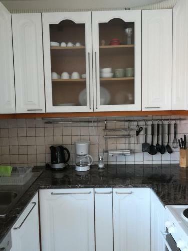 Homy Apartment In Buda, With Safe Garage And Terrace