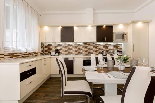 Apartamento Eiffel Palace Luxury Dream Home 1