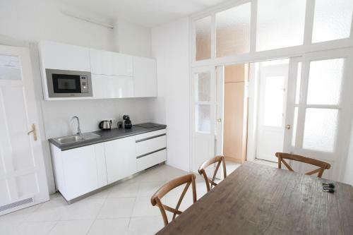 Chic & Charm Apartment
