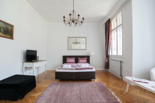 Chic & Charm Apartment