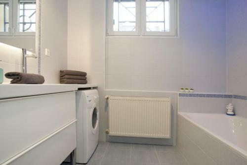 Apartamento Riverside Flat With King Castle View