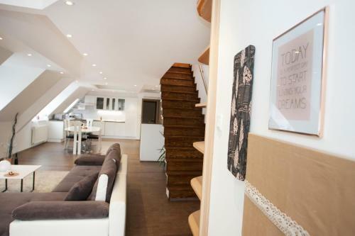 Apartamento Riverside Flat With King Castle View