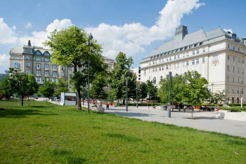 Apartamento Riverside Flat With King Castle View