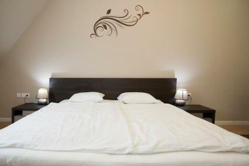 Apartamento Riverside Flat With King Castle View