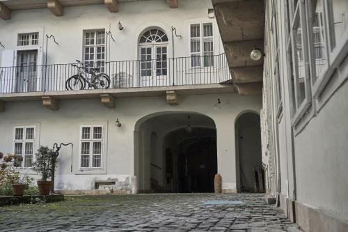 Apartamento K�rolyi Garden | Hostaid