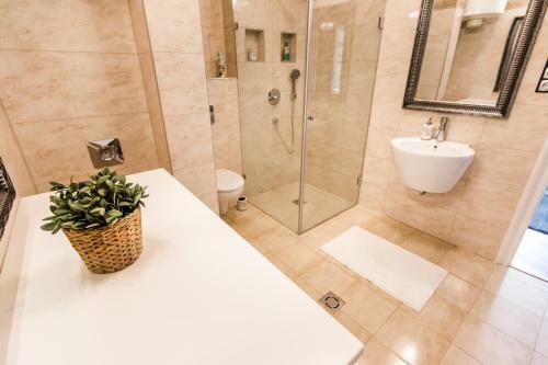 Cityhold Premier Apartment