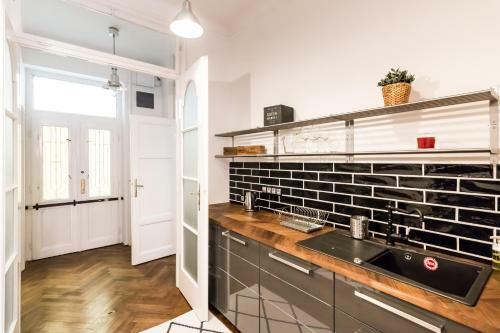 Cityhold Premier Apartment