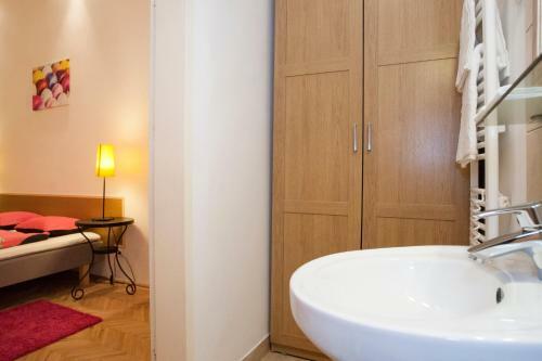 Carolyn Apartman In The Old City