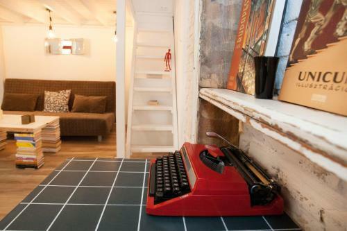 Apartamento Budapest Central, The Book Room