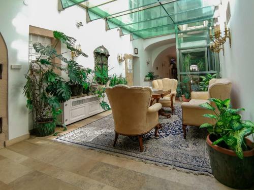 Hotel Monarchy Residence