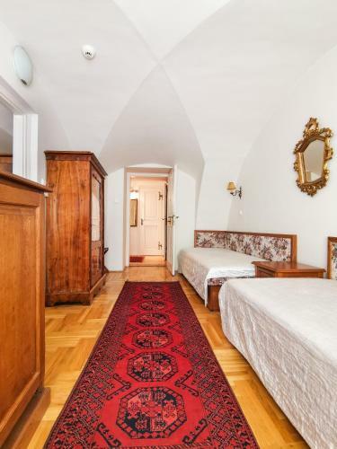 Hotel Monarchy Residence
