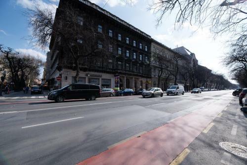 Apartamento Budapesteasyflat Oktogon Lux