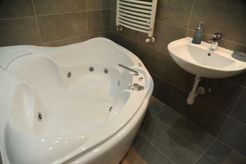 Apartamento Budapesteasyflat Oktogon Lux