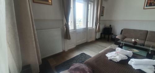 Bed & Breakfast Butterfly Home Danube