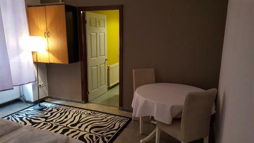 Hostal Premier Inn Apartments