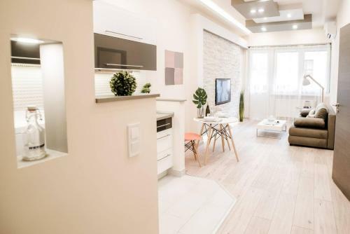New Luxury Apartment In The Center With A/c