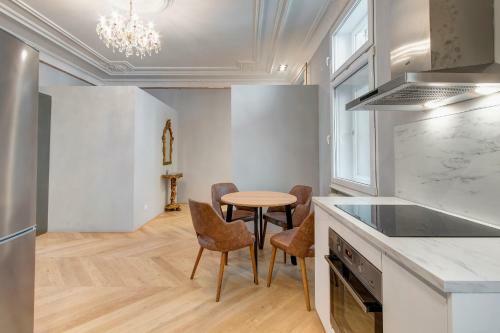 Apartamento Deluxe Residence Chain Bridge