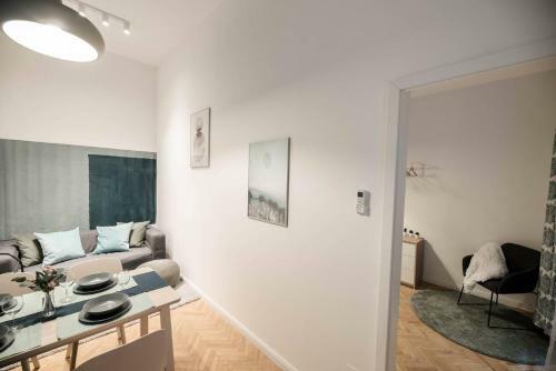 Central & Quiet Apartment With A/c