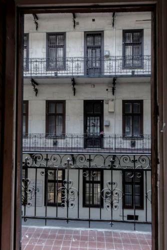 Central & Quiet Apartment With A/c