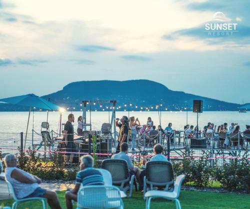 Sunset Resort Apartmanh�z