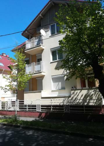 H�v�z Lake Apartman