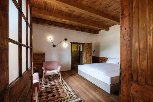 Hotel Almalomb Apartman