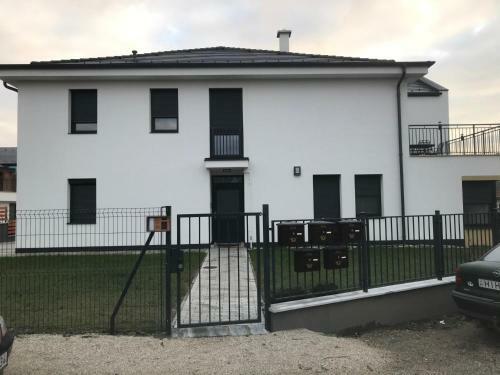Apartamento Jada Lak�s