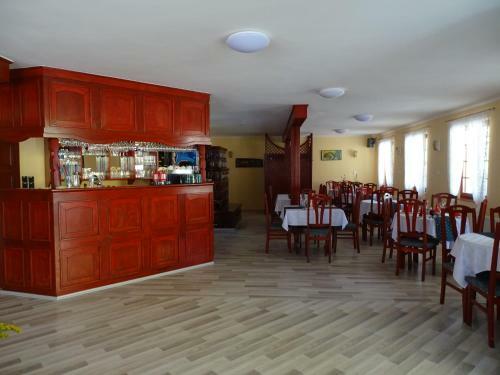 Bed & Breakfast Di�na Fogad�