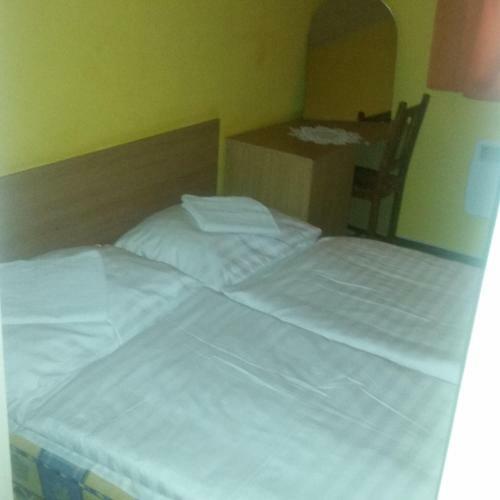 Kis-duna Motel & Camping