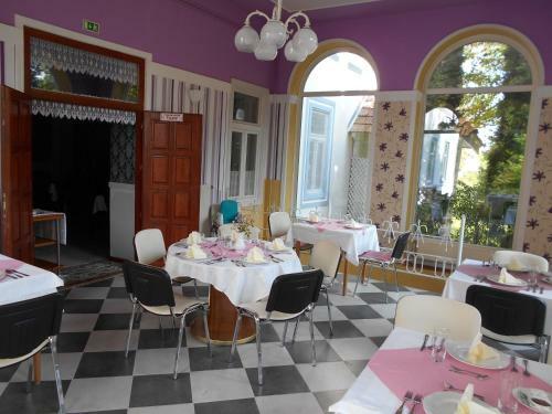 Bed & Breakfast F�bi�nics Kast�ly Misefa