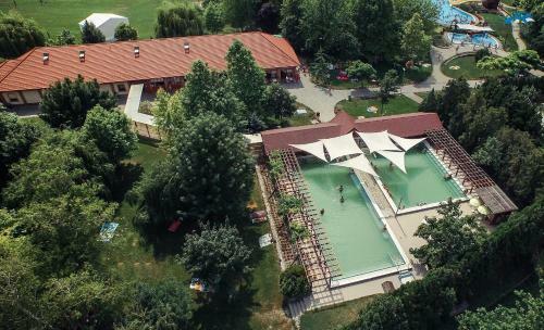 Hostal Lip�t Term�l Vend�gszoba