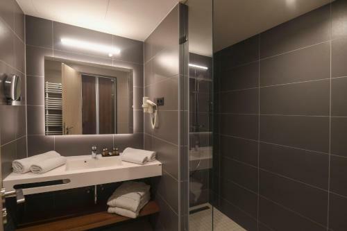 Hunguest Hotel S�st�