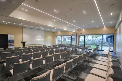Hunguest Hotel S�st�