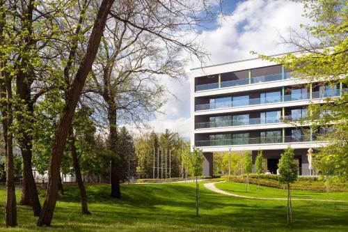 Hunguest Hotel S�st�